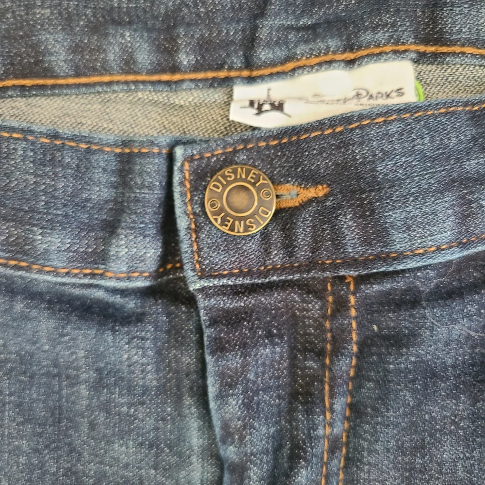 Disney Park Embroidered Authentic Women's Blue Jeans Size 10 Mickey Mouse - Picture 2 of 7